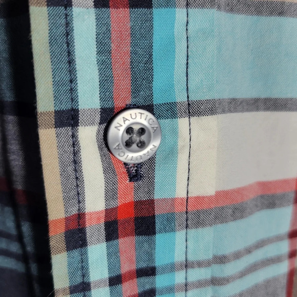 ❤️ 3 for $35 vintage Nautica men short sleeve button down plaid checked shirt XL - Picture 3 of 6